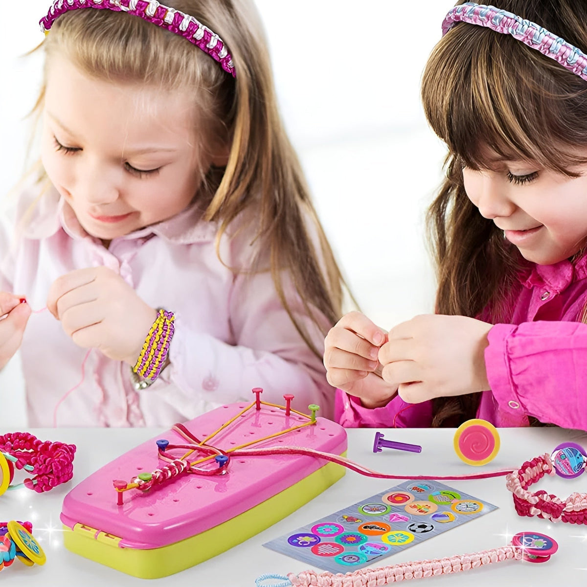 Vlechtset voor Kinderen Armbandjes Maken Creatief Speelgoed met Vlechtschijf Kralen en Accessoires DIY