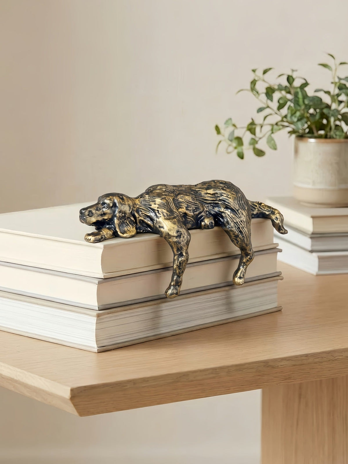 Geometrische Hondenbeeldje van IJzer - Minimalistisch Decoratief Sculptuur voor Bureau