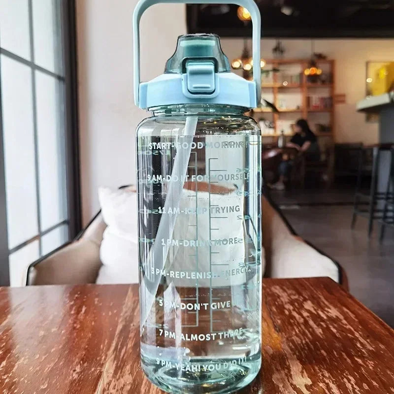 Drinkfles 2 Liter met Tijdmarkering en Rietje - BPA-vrije Sportbidon voor Dagelijkse Hydratatie en Sport