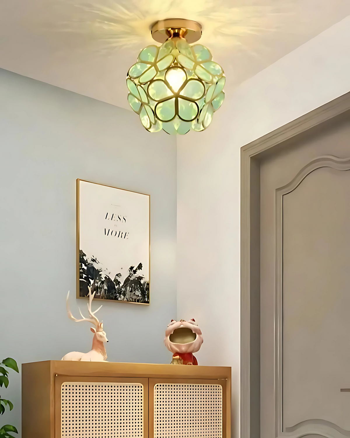 Moderne plafondlamp met bloemdesign in acryl en goudkleurig ijzer - luxe LED designlamp 20 cm