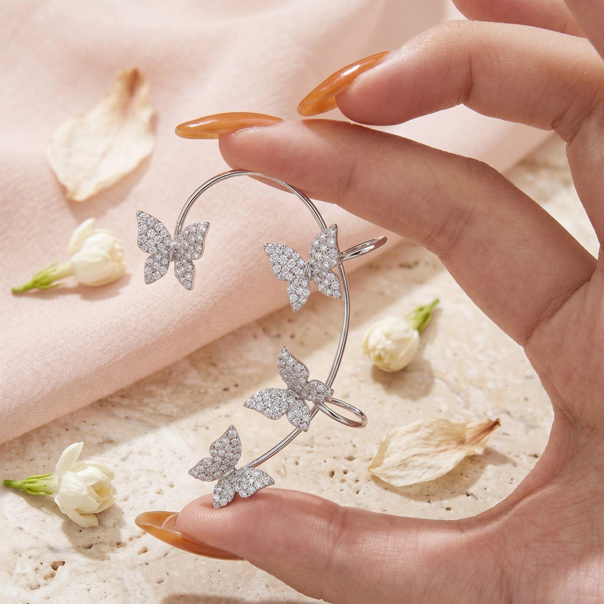 Verstelbare Oorklemmen Oorbellen - Elegante Tak-geïnspireerde Sieraden met Glinsterende Details voor Dames