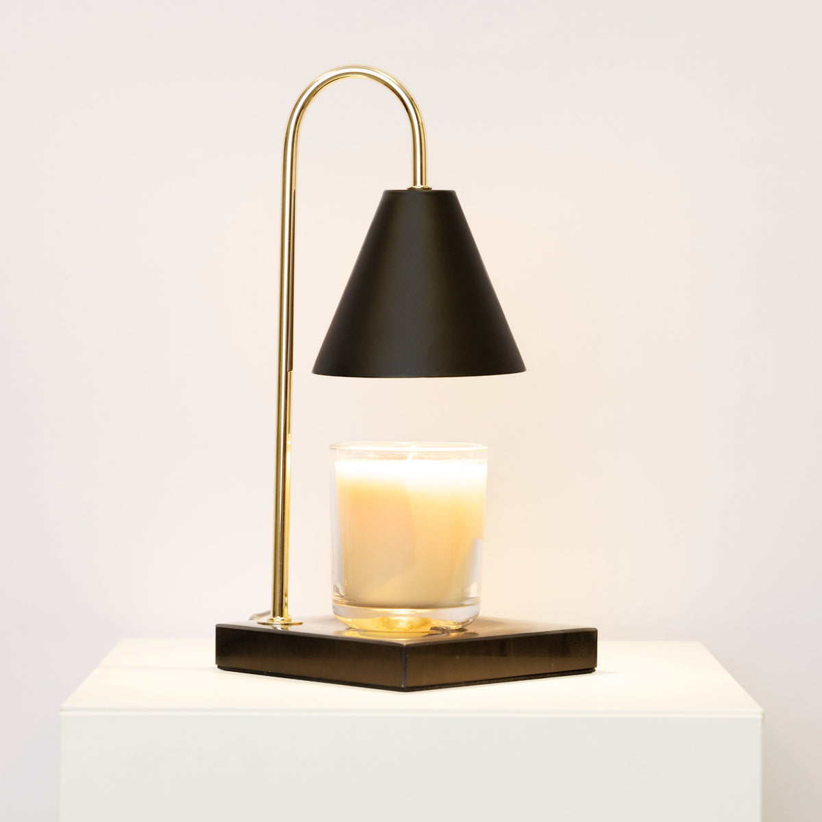 Luxe Kaarsverwarmer Lamp Met Tijdloze Marmeren Afwerking En Vlamloze Warmte