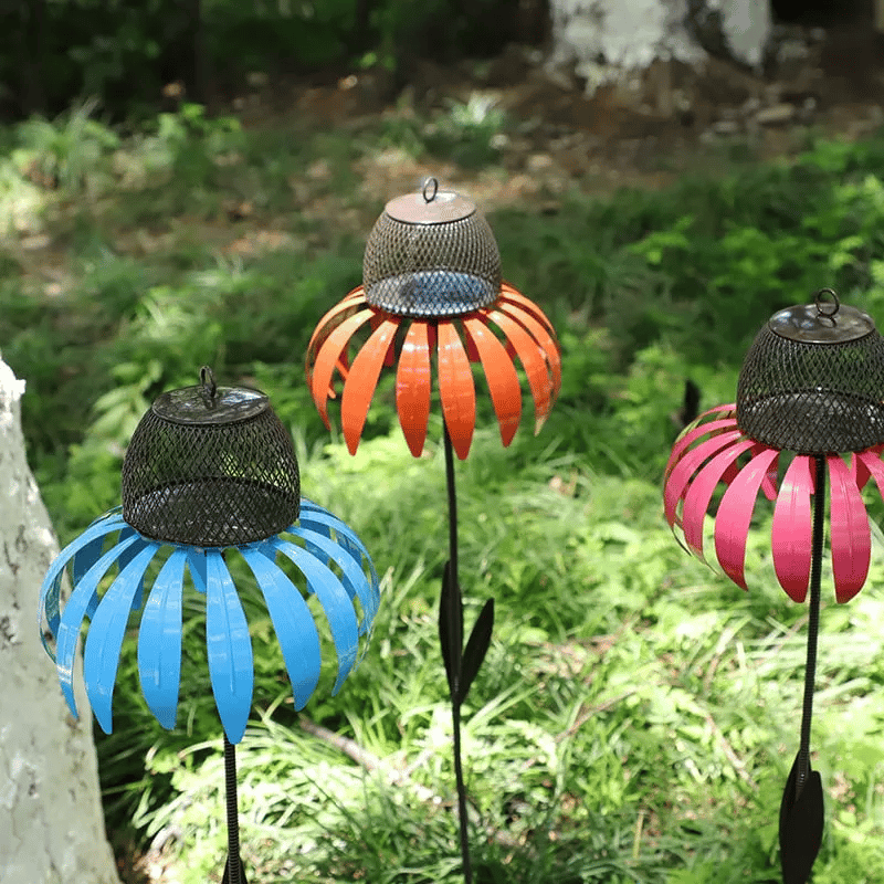Decoratieve Vogelvoeder voor de Tuin - Metalen Vogelvoerhouder op Steker voor Buiten