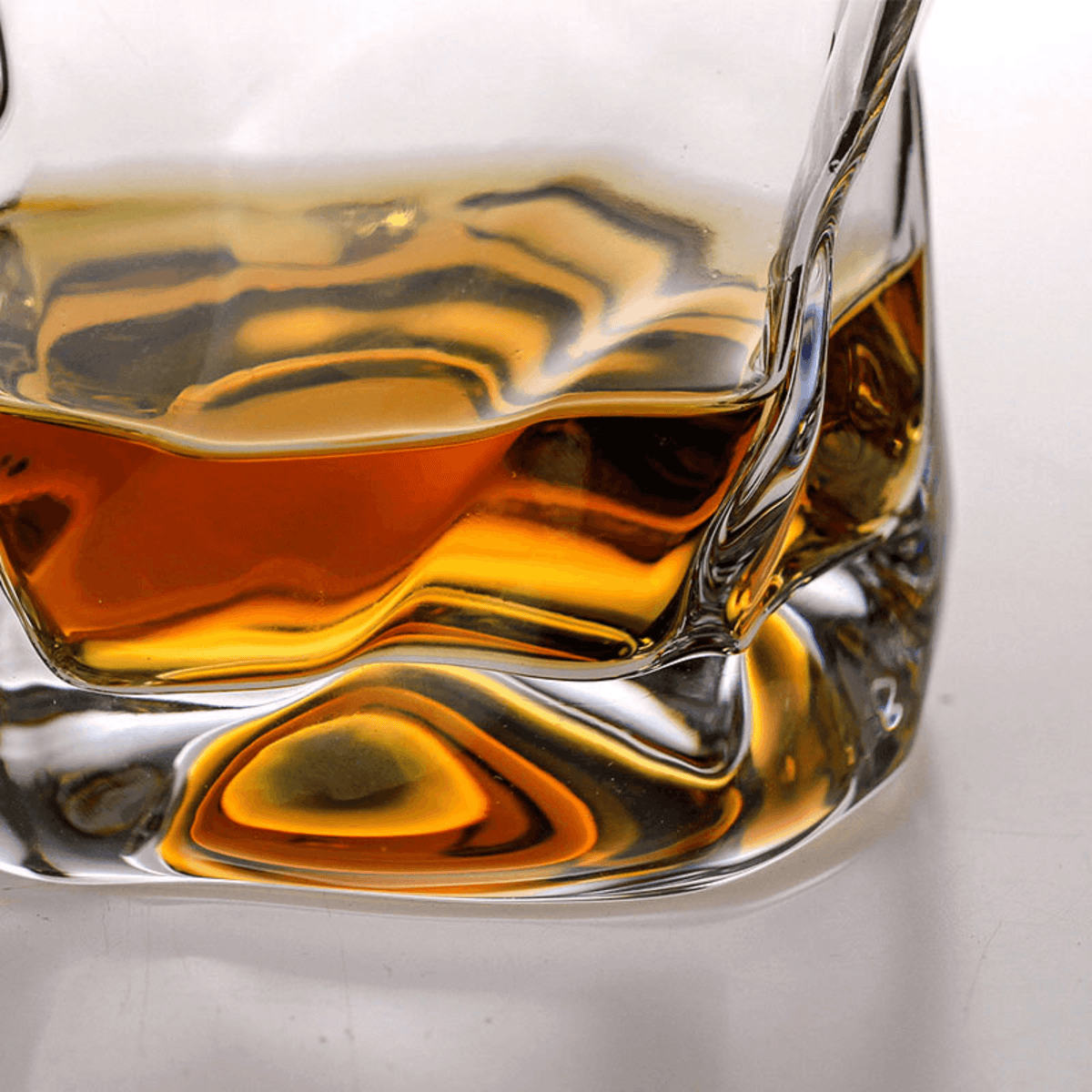 Edo Kiriko whiskyglas met Japans geslepen kristal en crumple design