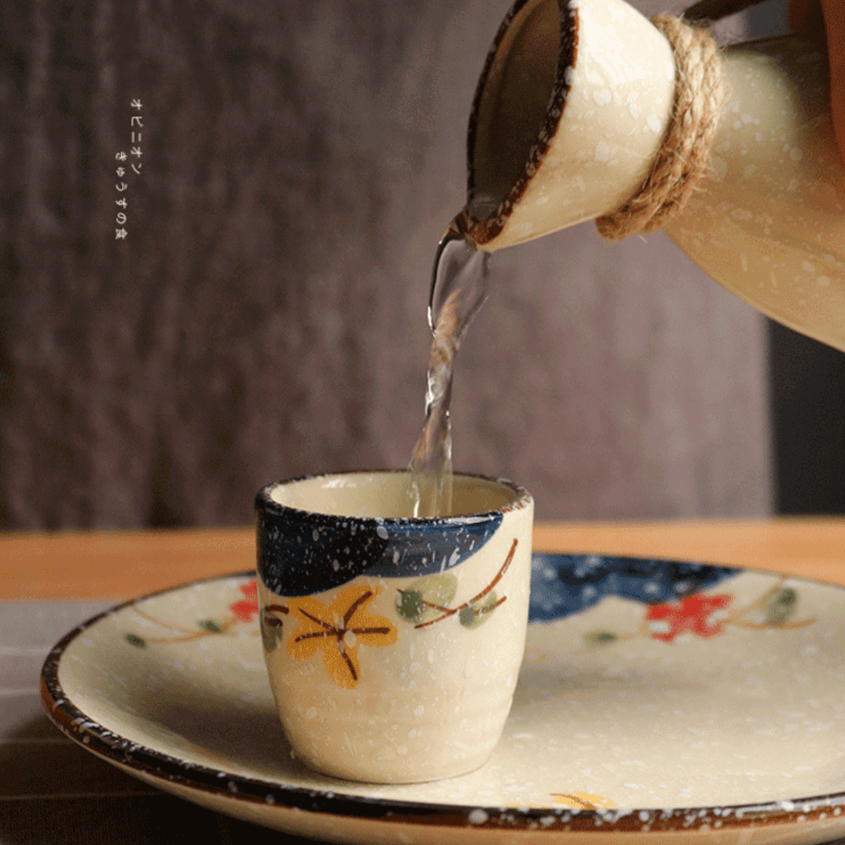 Japans Sakura Sake Serviesset met Karaf en Kopjes - Keramiek met Kersenbloesem Motief