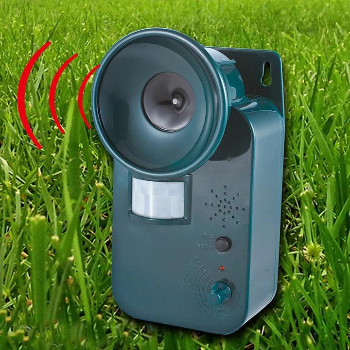 Ultrasone Dierenverjager op Batterij met Bewegingssensor voor Effectieve Tuin en Erf Bescherming Overdag en Nacht