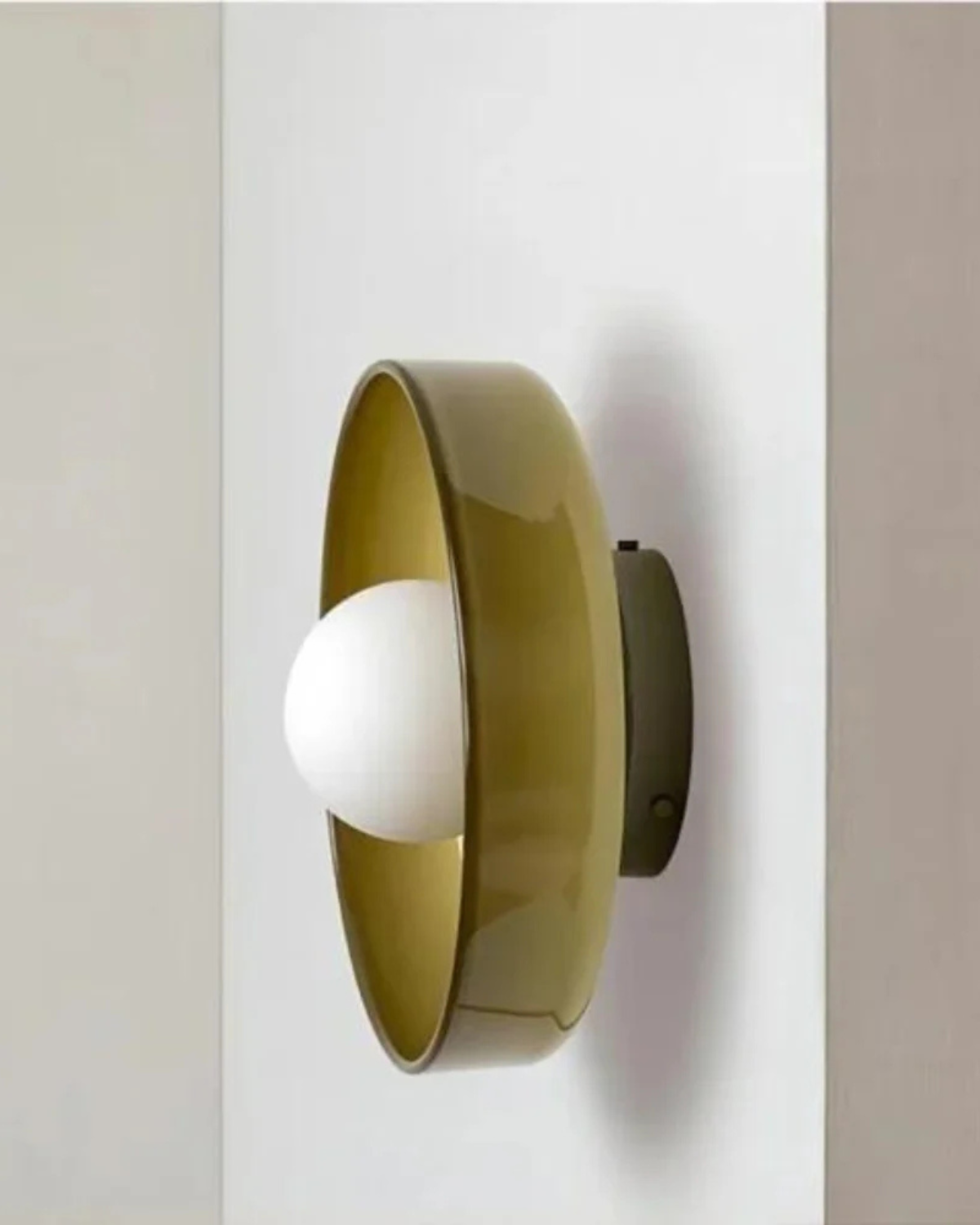 Moderne ronde plafondlamp van glas en ijzer - minimalistische designlamp voor woonkamer en slaapkamer met warme lichtkleur