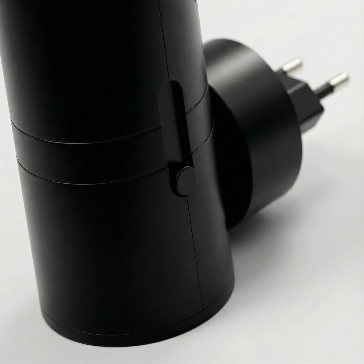 Dimbare Sensorlamp voor in Stopcontact - Warm Wit LED Nachtlampje met Automatische Dag-Nachtsensor