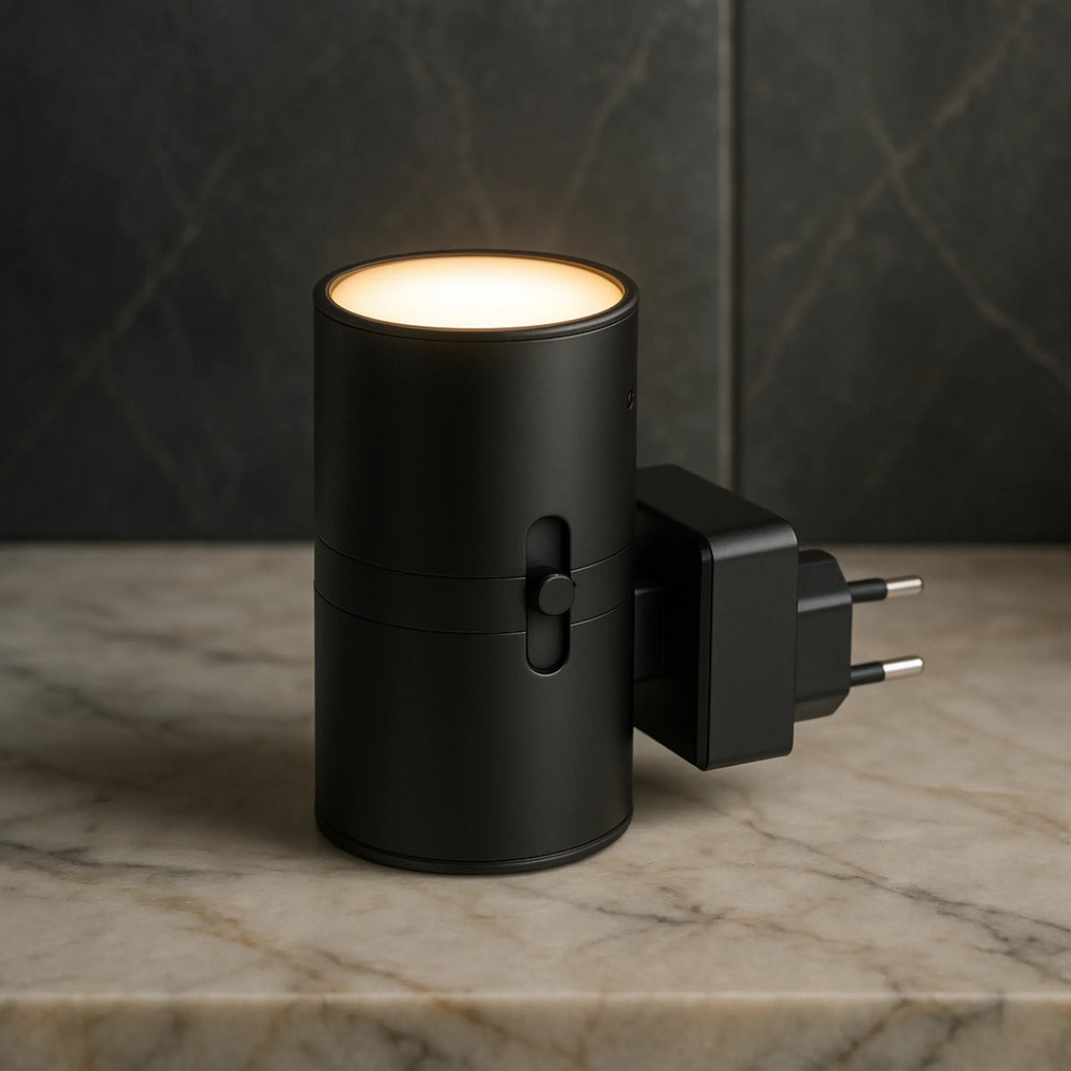 Dimbare Sensorlamp voor in Stopcontact - Warm Wit LED Nachtlampje met Automatische Dag-Nachtsensor