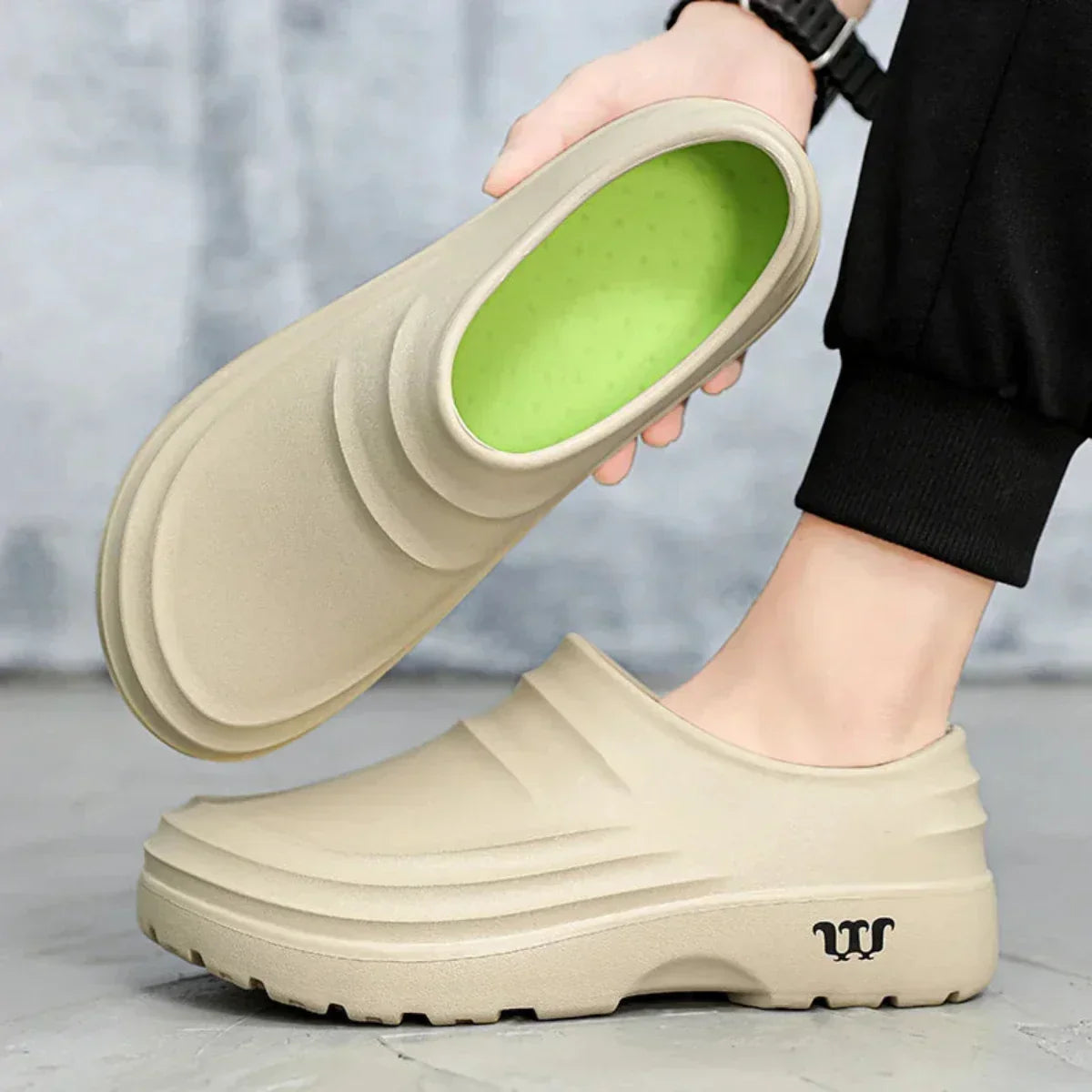 Waterdichte Orthopedische Clogs met Geldemping voor Werk Zorg en Horeca Comfortabele Antislip Werkschoenen