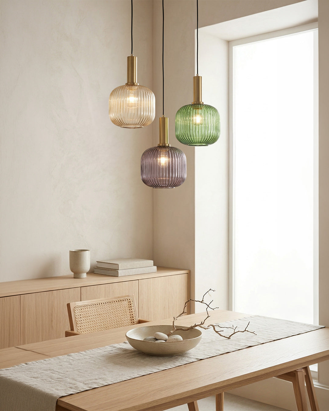 CLYDE Moderne Hanglamp met Gekleurde Glazen Kap - Scandinavisch Design voor Woonkamer & Eetkamer - E27 Fitting
