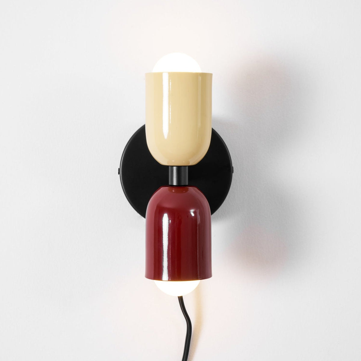Dubbele Wandlamp met Stekker Lichtrichting Boven en Beneden Metalen Armatuur Gekleurde Kap E26 / E27 Fitting