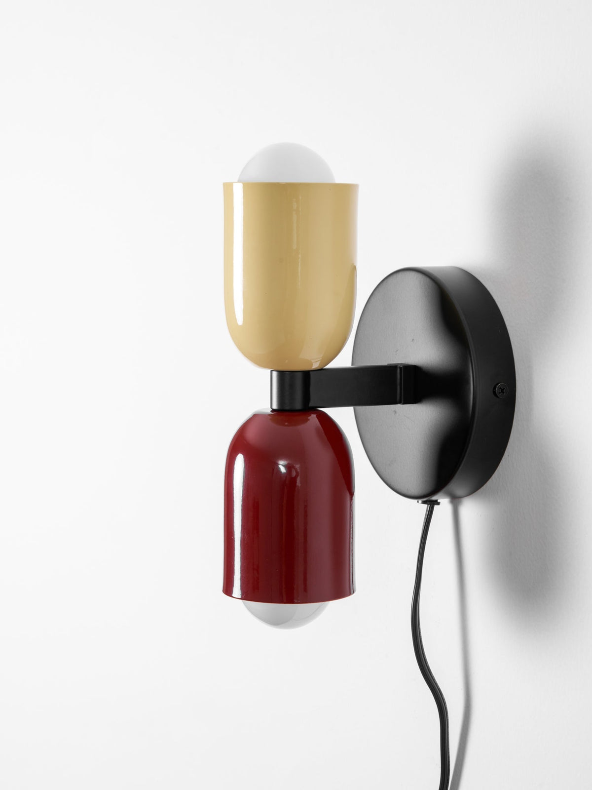 Dubbele Wandlamp met Stekker Lichtrichting Boven en Beneden Metalen Armatuur Gekleurde Kap E26 / E27 Fitting