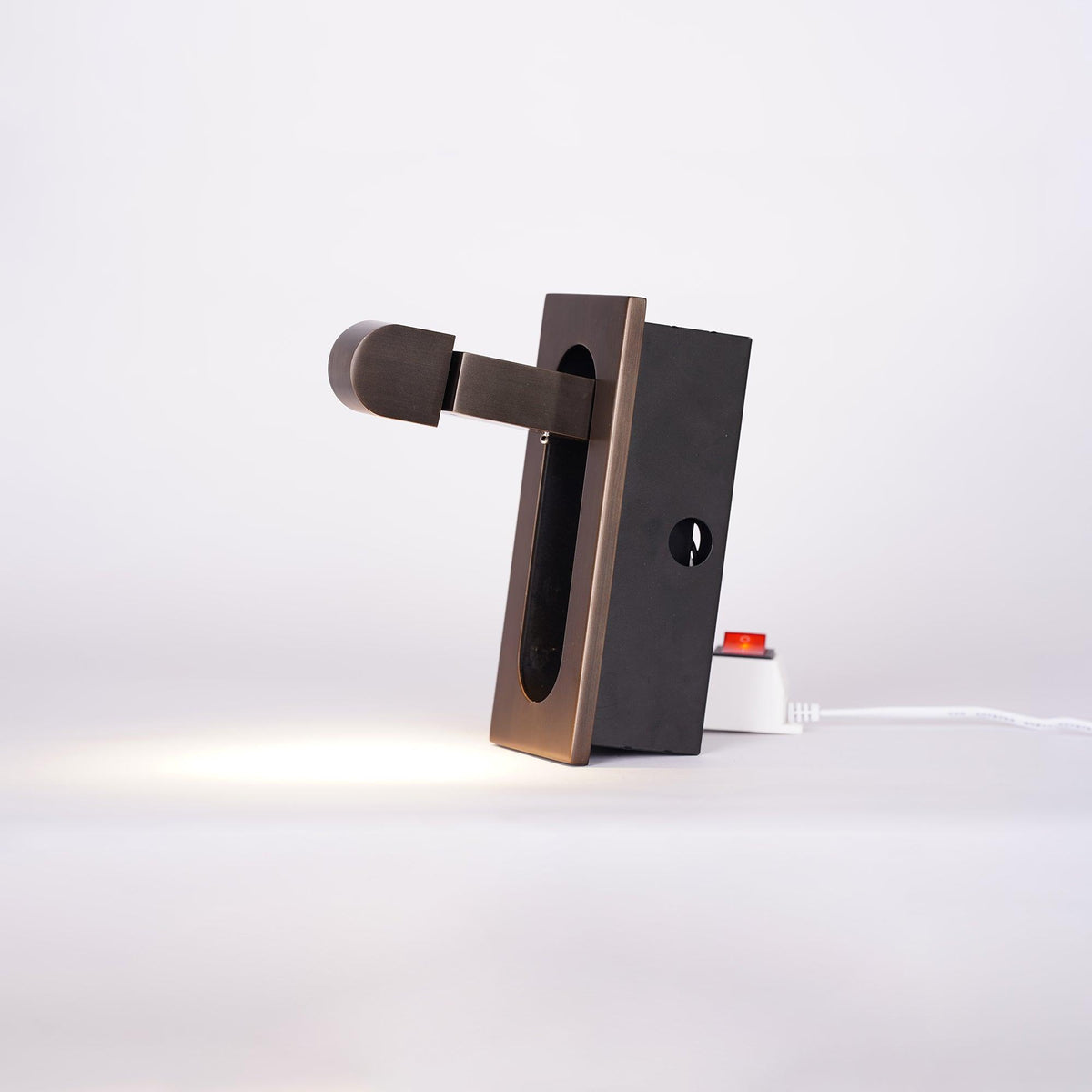 LED wandlamp met verborgen schakelaar - druk in, druk uit - verstelbare kop voor leeslicht naast bed