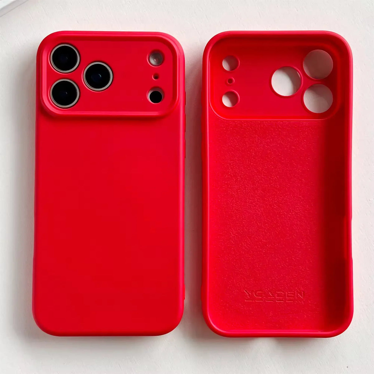 Zacht Siliconen iPhone Hoesje met Verhoogde Rand Camera Bescherming 14 15 16 17 Minimalistische Stijl
