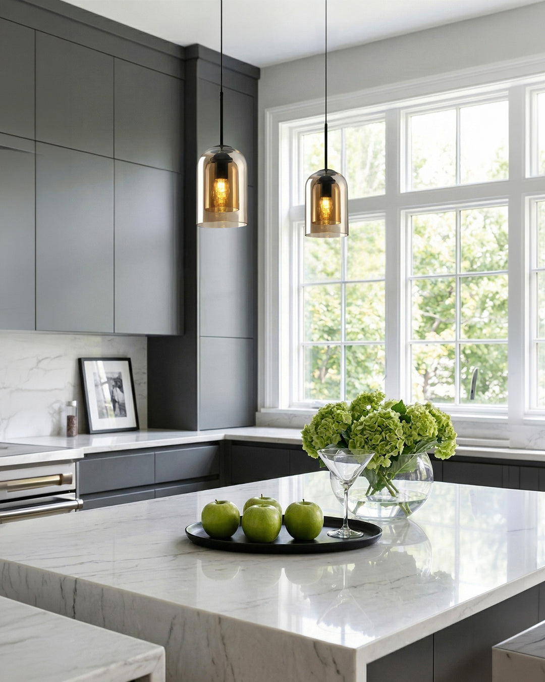Glazen Hanglamp Ginza met Gebogen Vorm en Zachte Sfeerverlichting Warm Wit - E27 Fitting Inclusief Dimbare Compatibiliteit