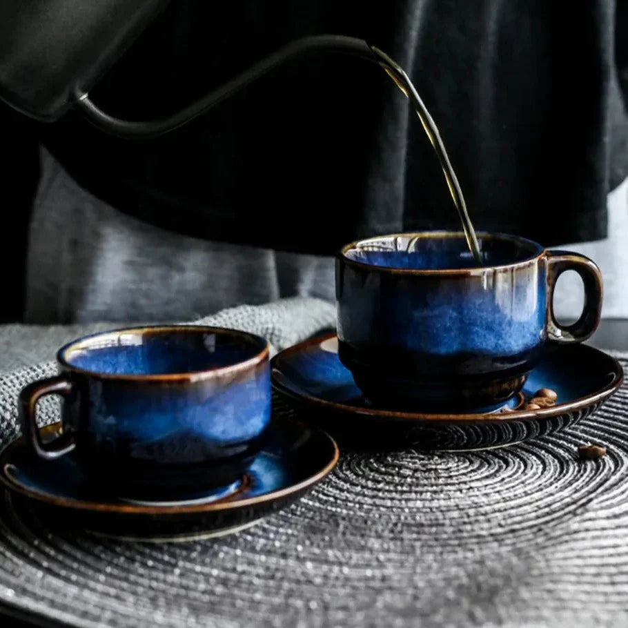 Keramische Mok & Schotel Set Diepblauw Bone China met Antieke Details