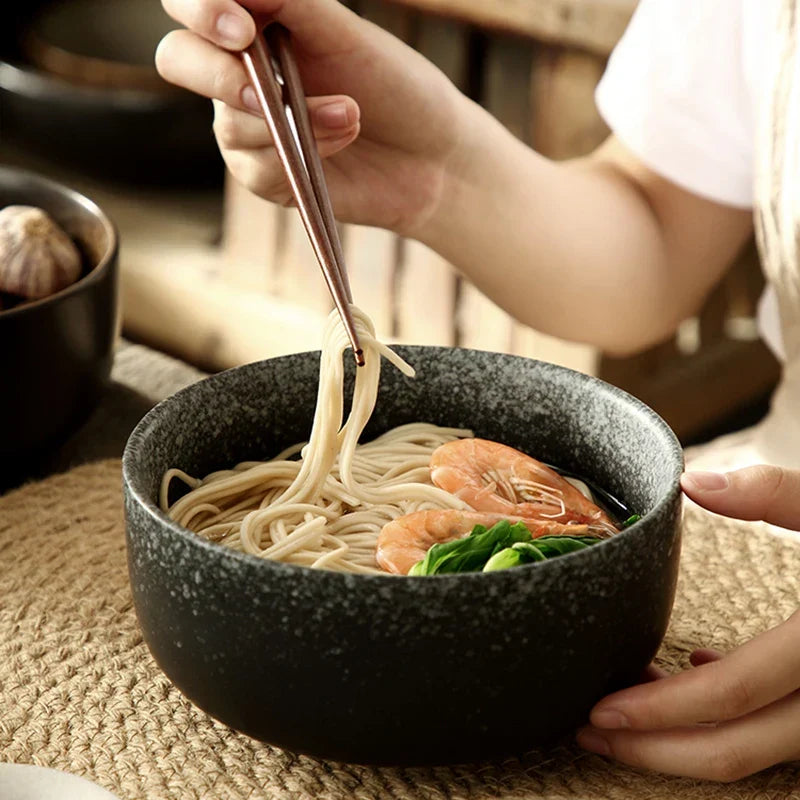 Keramische Kommenset 4-Delig - Moderne Ambachtelijke Schalen voor Soep, Ramen en Salade