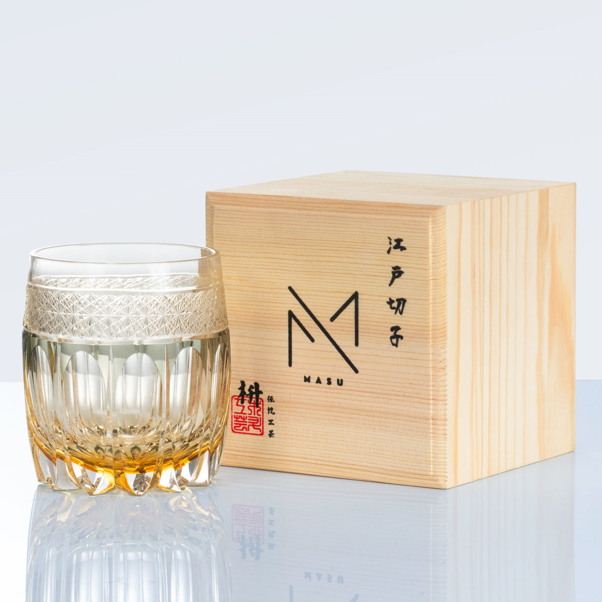 Handgeslepen Amber Whiskeyglas met Sterrenhemel Patroon en Houten Doos