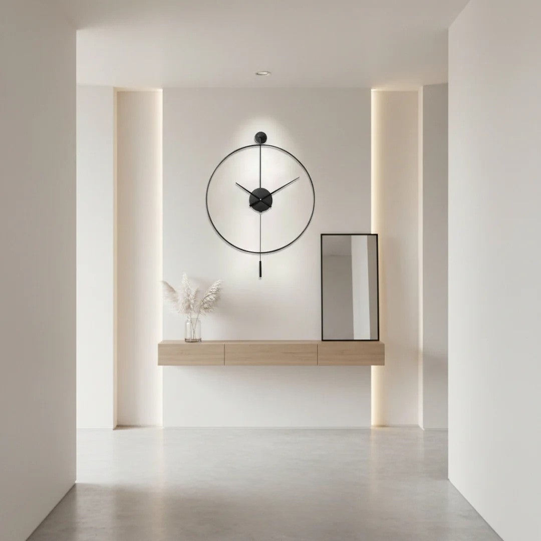 Grote Stille Wandklok met Elegante Pendel 50cm Zwart Metaal Geruisloos Quartz Mechanisme Woonkamer Slaapkamer