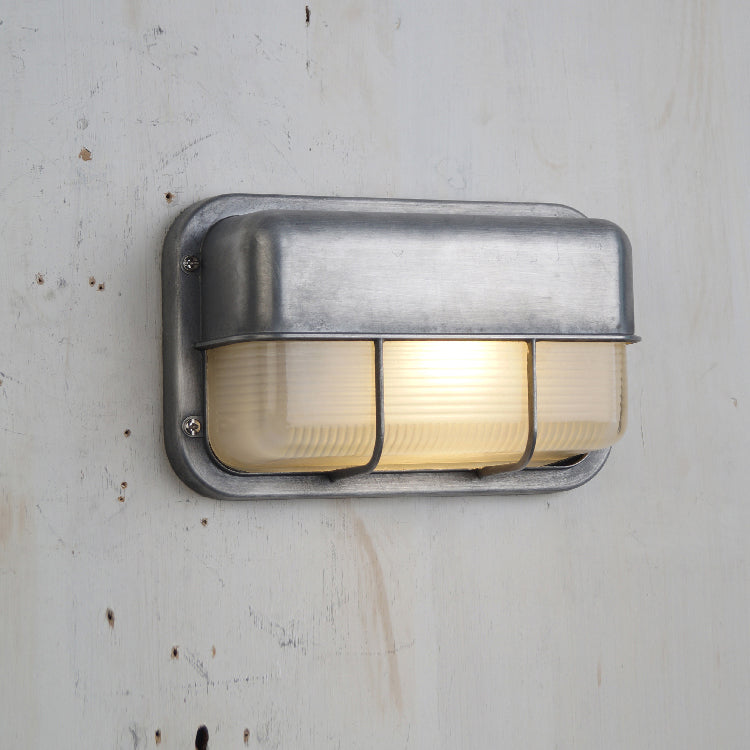 Vintage Buitenlamp Messing met Glazen Kap - Wandverlichting voor Terras & Tuin