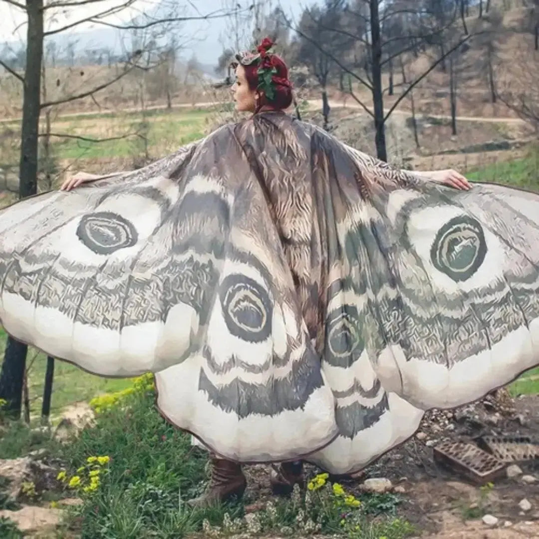 Nachtvlinder Cape Grey Moth - Elegante Vleugelomhang voor Creatieve Momenten