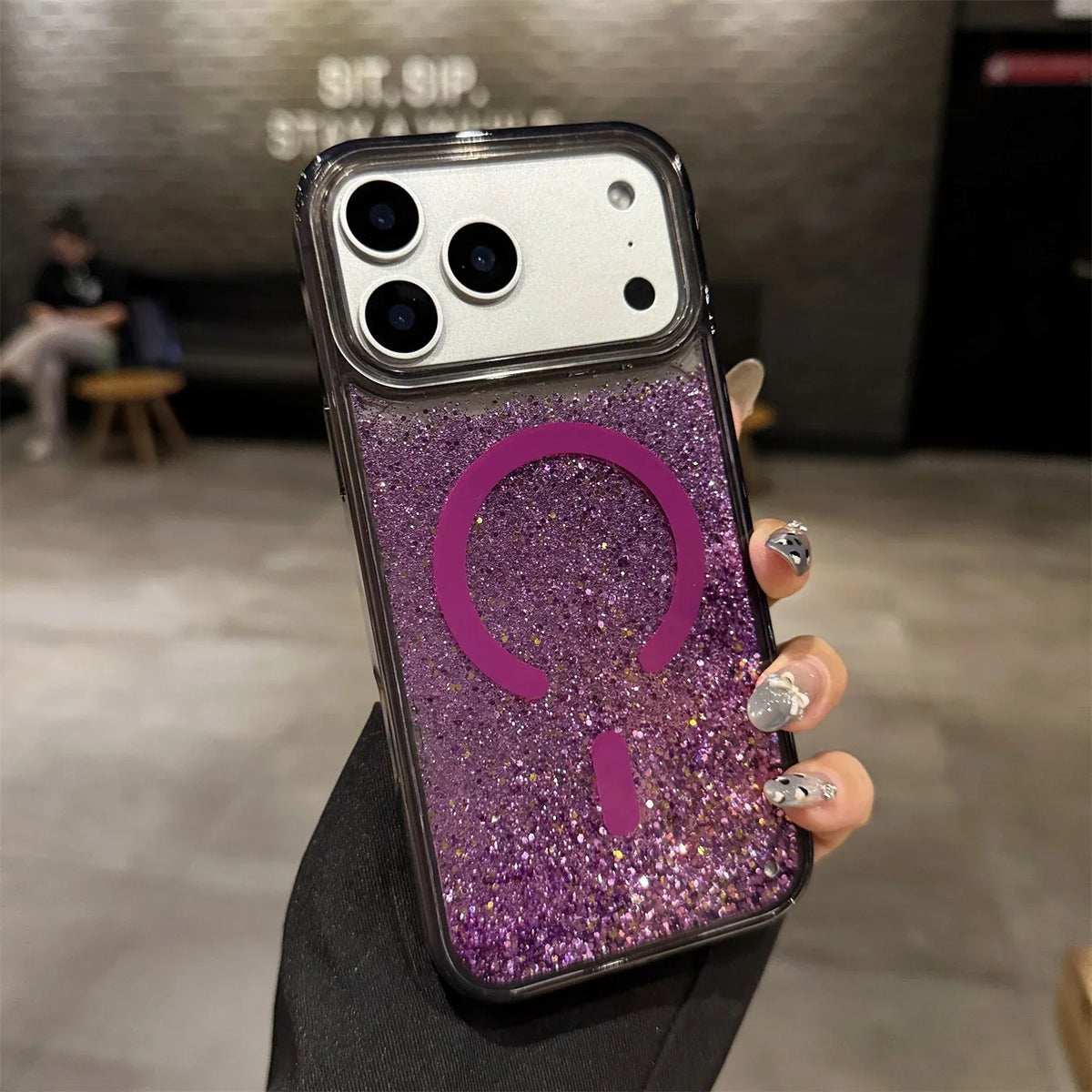 Vloeibare Glitter iPhone Hoesje met Magneetring Doorzichtig Dynamisch Telefoonhoesje TPU Shockproof Cover