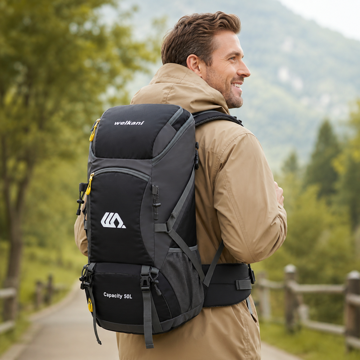 Outdoor Rugzak 50L met Schoenenvak Ademend Rugpaneel Verstelbare Heupgordel Waterdicht Trekking Backpack