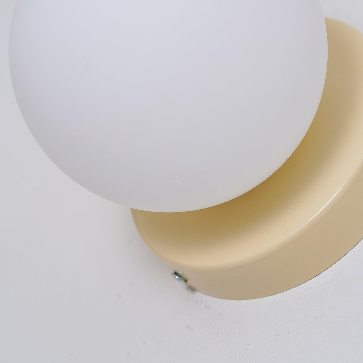 Nuvol Wandlamp - Metalen Wandspot met Glazen Bol ø12cm - Compacte Wandverlichting in 5 Kleuren