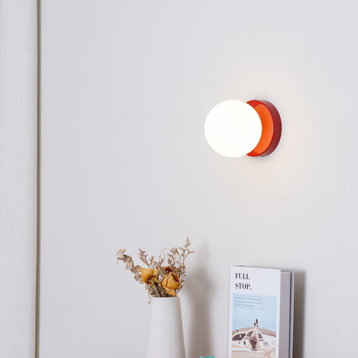 Nuvol Wandlamp - Metalen Wandspot met Glazen Bol ø12cm - Compacte Wandverlichting in 5 Kleuren