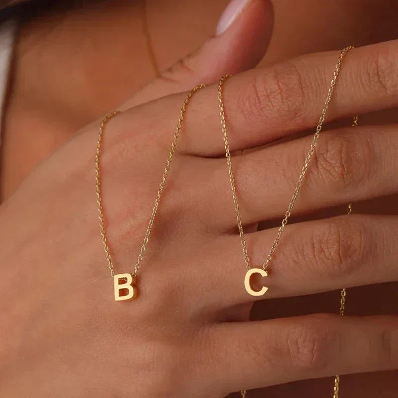 Minimalistische Letter Initiaal Ketting - Edelstaal met Verstelbare Ketting - Personaliseerbaar - Elegant voor Dagelijks of Feestelijk