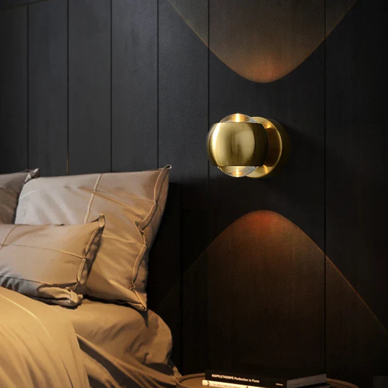 Moderne Wandlamp met LED Verlichting - Messing Afwerking voor Hal & Woonkamer