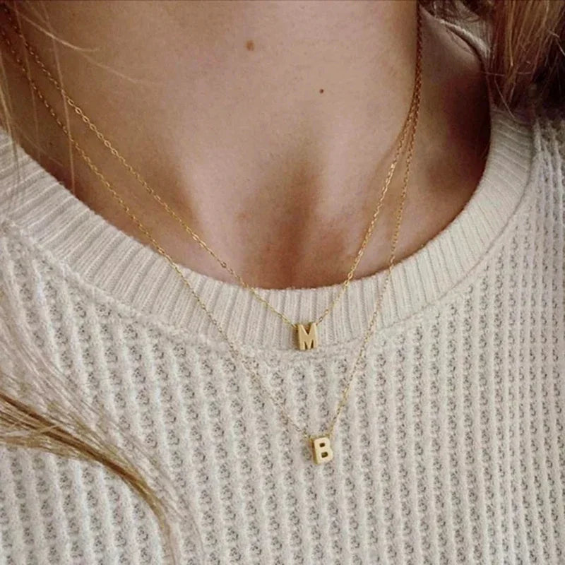 Minimalistische Letter Initiaal Ketting - Edelstaal met Verstelbare Ketting - Personaliseerbaar - Elegant voor Dagelijks of Feestelijk