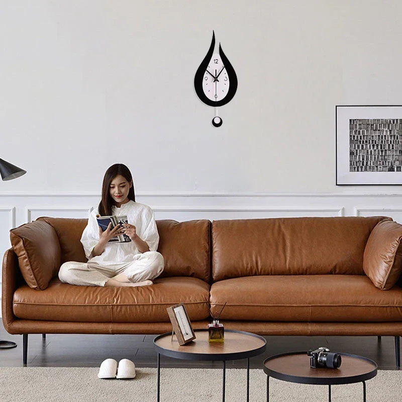 Acryl Slinger Wandklok met Stil Uurwerk - Moderne Waterdruppelvorm in Metaal voor Woonkamer en Slaapkamer