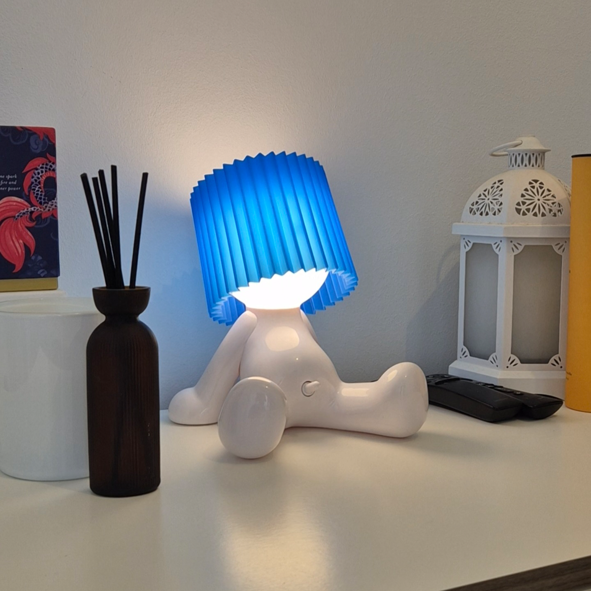 Zittende LED Tafellamp met Accu - Draadloos in 8 Kleuren