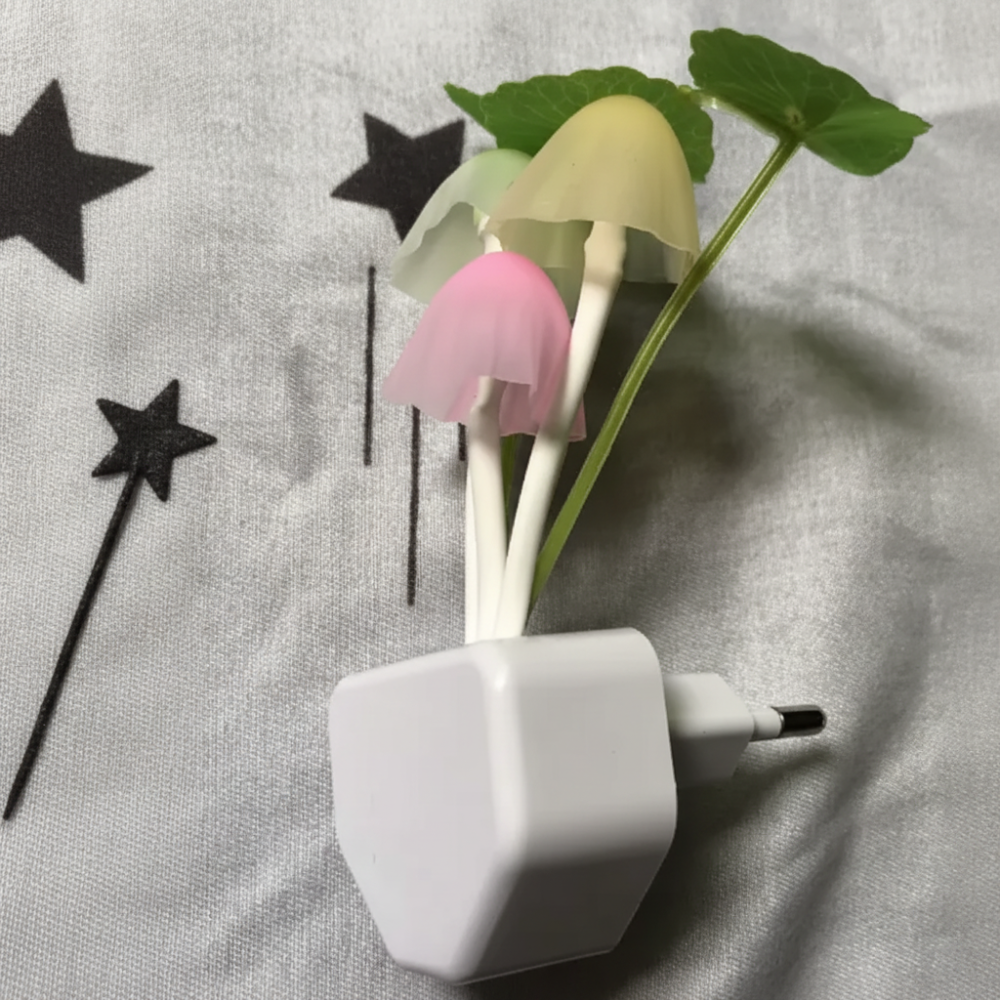 Paddenstoel Nachtlampje met Lichtsensor 220V EU Stekker Zachte Silicone Sfeerverlichting Kinderkamer