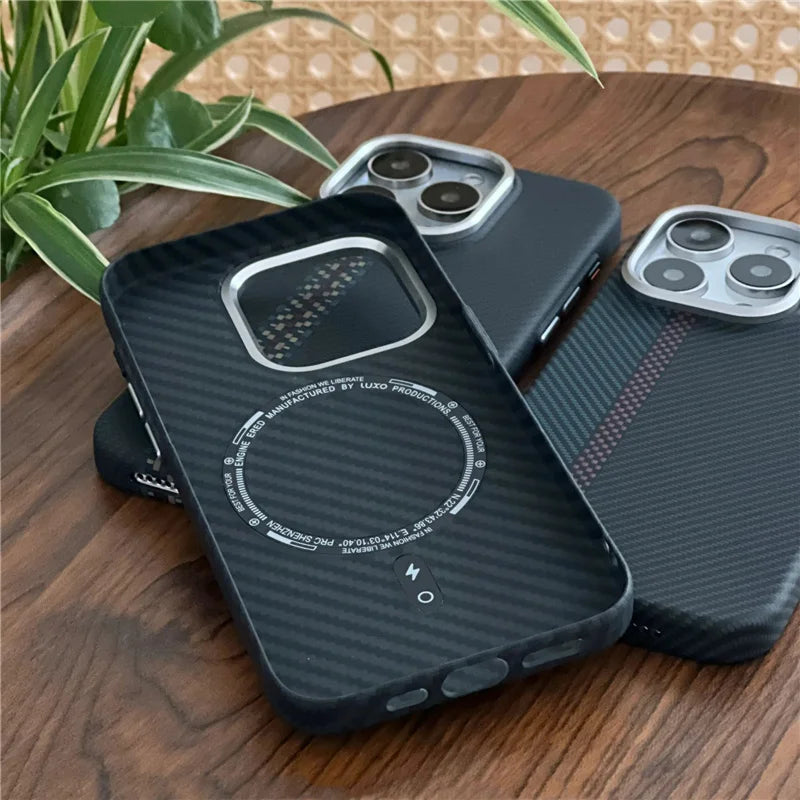 Telefoonhoesje met Carbon Fiber Textuur voor iPhone 12 tot 17 Schokbestendig Mat Design Beschermhoes