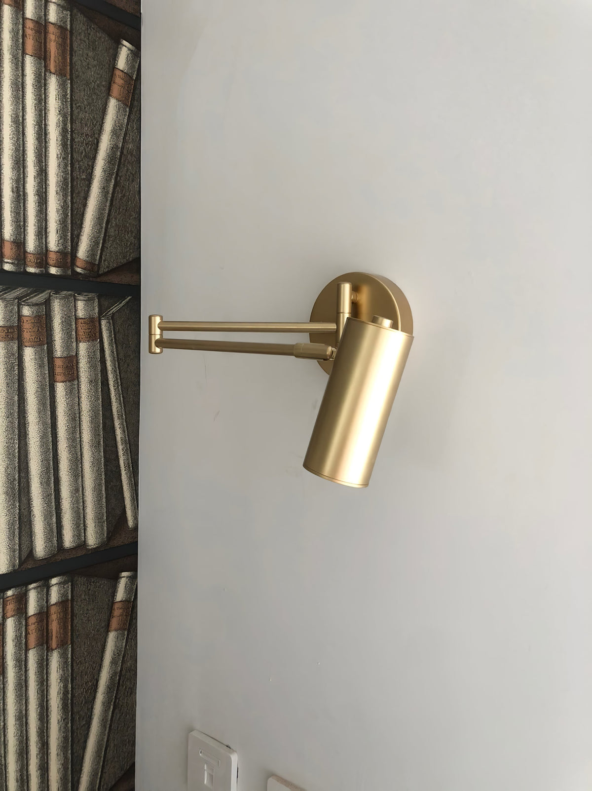 Verstelbare Wandlamp met Zwenkarm - Industrieel Metaal IJzer - 180° Draaibaar - Leeslamp Slaapkamer Nachtkastje