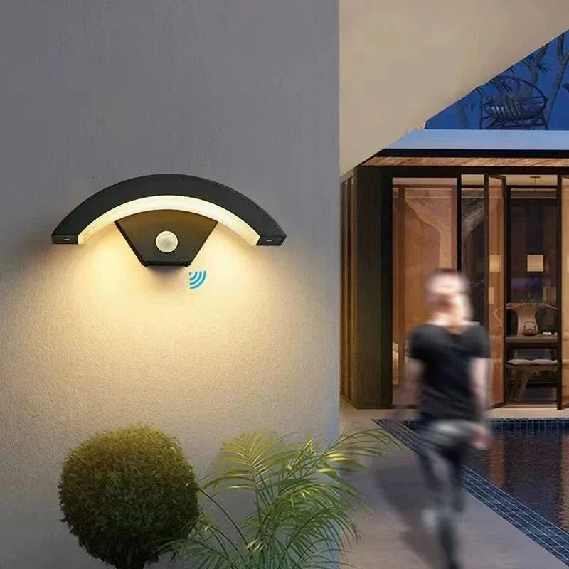 Gebogen LED Wandlamp met Bewegingssensor Buitenverlichting Aluminium Waterdicht IP65 Tuinverlichting 18W-30W