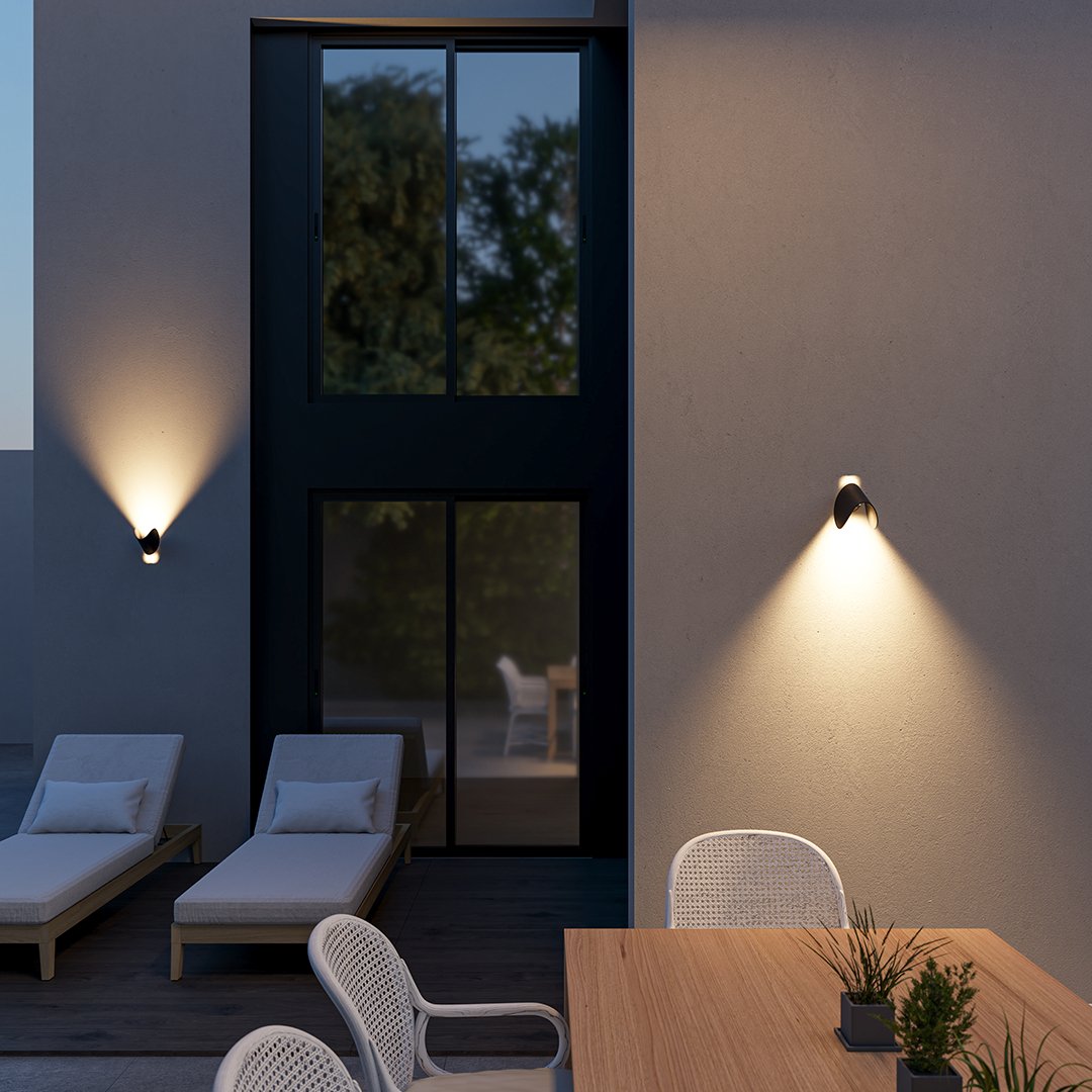 Draaibare LED-wandlamp met verstelbare metalen reflector voor modern interieur
