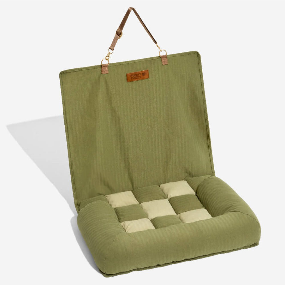 Hondenautobed Opvouwbare Reismat Lounge Stijl met Verhoogde Rand voor Grote Honden Chessboard Lounge