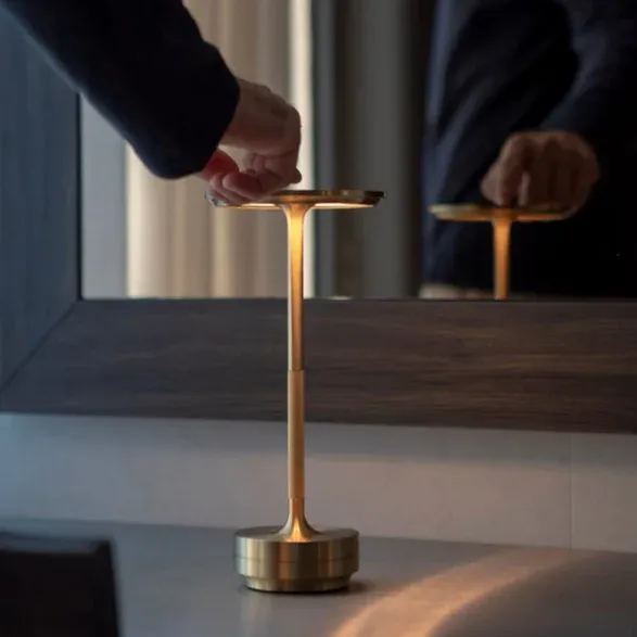 Dimbare Tafellamp Oplaadbaar Waterbestendig Metaal Touch Bediening Draadloos LED Sfeerverlichting Sfeerlamp
