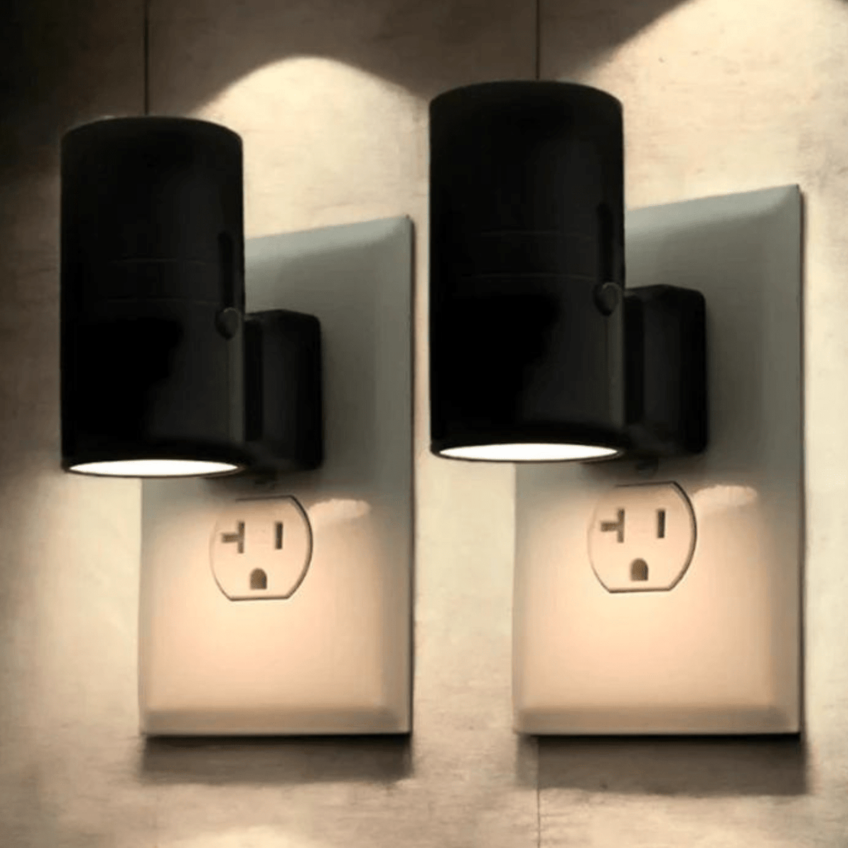 Nachtlampje met Lichtsensor voor Stopcontact Zwart Warm LED Licht Slaapkamer Kinderkamer Energiezuinig