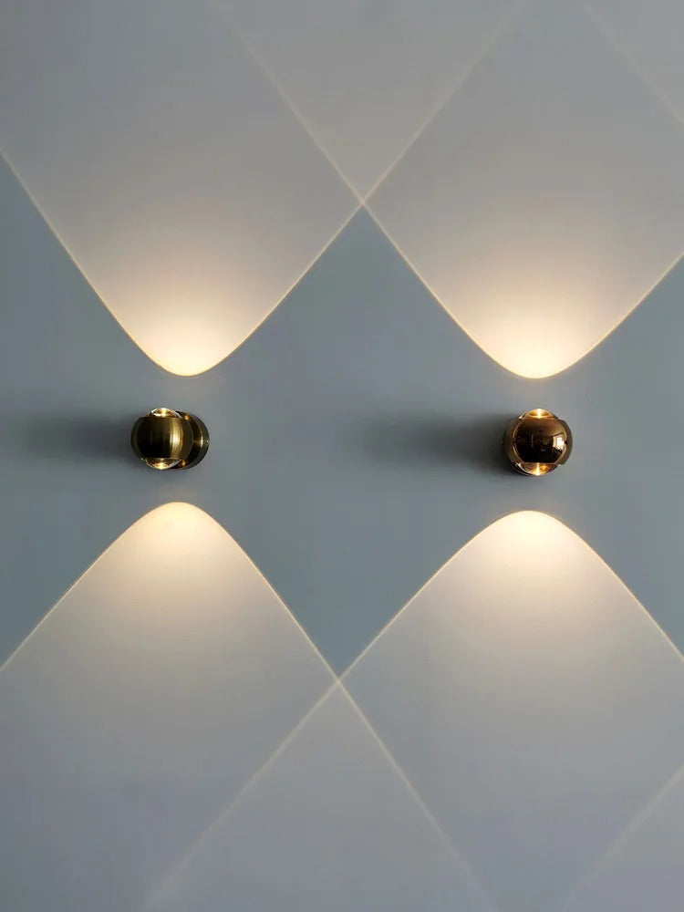 Moderne Wandlamp met LED Verlichting - Messing Afwerking voor Hal & Woonkamer