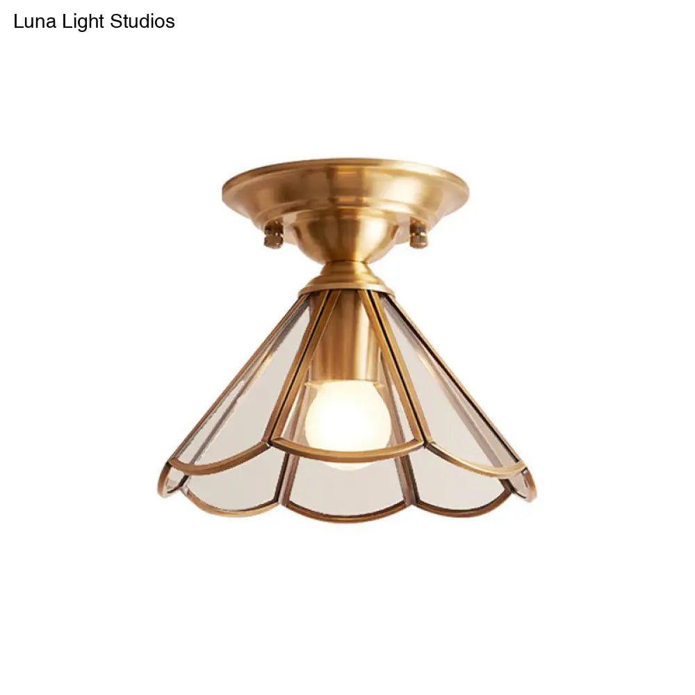 Minimalistisch Messing Plafondlamp met Geschulpte Metalen Kap - Compacte Halfsemi Plafondverlichting voor Hal en Slaapkamer