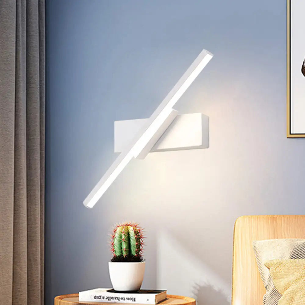 Lineaire LED Wandlamp met Acryl Lichtstrip voor Modern Interieur Zwart of Wit Sfeervol Designverlichting