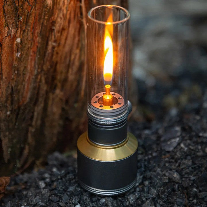 Vintage Campinglamp op Butaan met Verstelbare Vlam - Compact Buitenlicht voor Wandelaars en Avonturiers