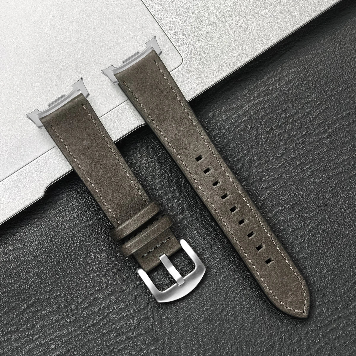 Leren Smartwatch Bandje Bruin met Metalen Gesp Verstelbaar Ademend Polsbandje voor Dagelijks Gebruik