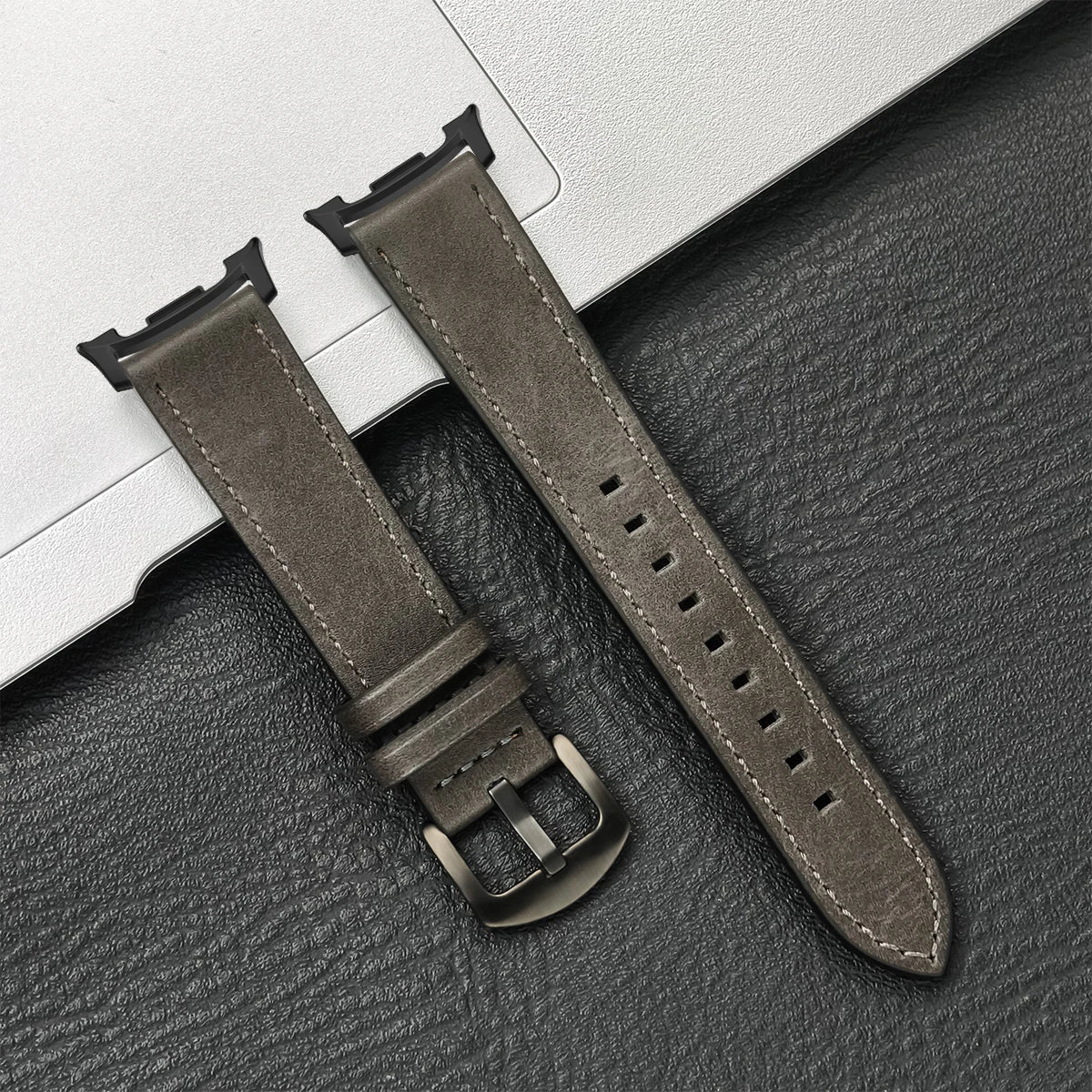 Leren Smartwatch Bandje Bruin met Metalen Gesp Verstelbaar Ademend Polsbandje voor Dagelijks Gebruik